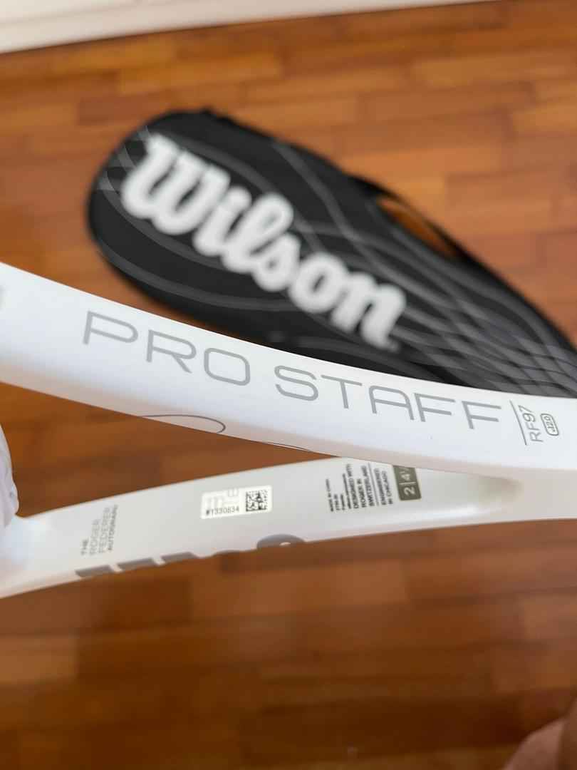 Wilson Pro Staff RF97 v12 Signature Edition